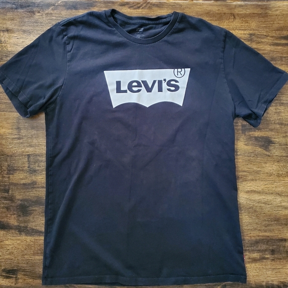 Levi's Iconic Batwing Logo Short-Sleeve Cotton Large‎ Graphic T-Shirt - Picture 1 of 6